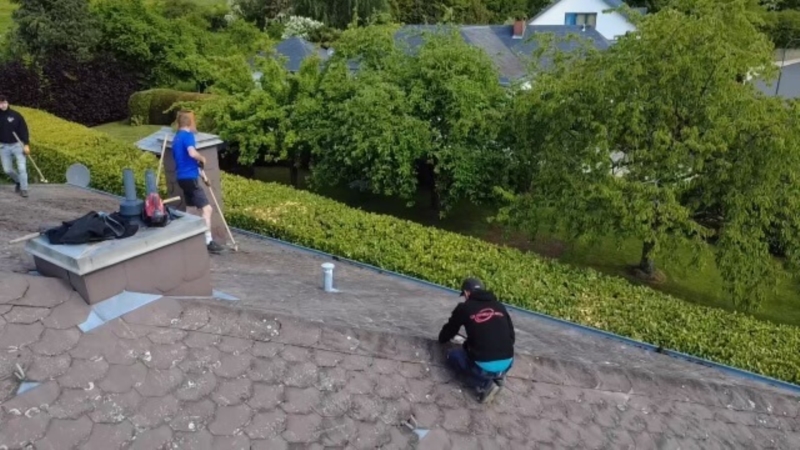 Image 22 : Escalier et garde-corps à Kehlen : Les Toitures Lux Welter SARLS