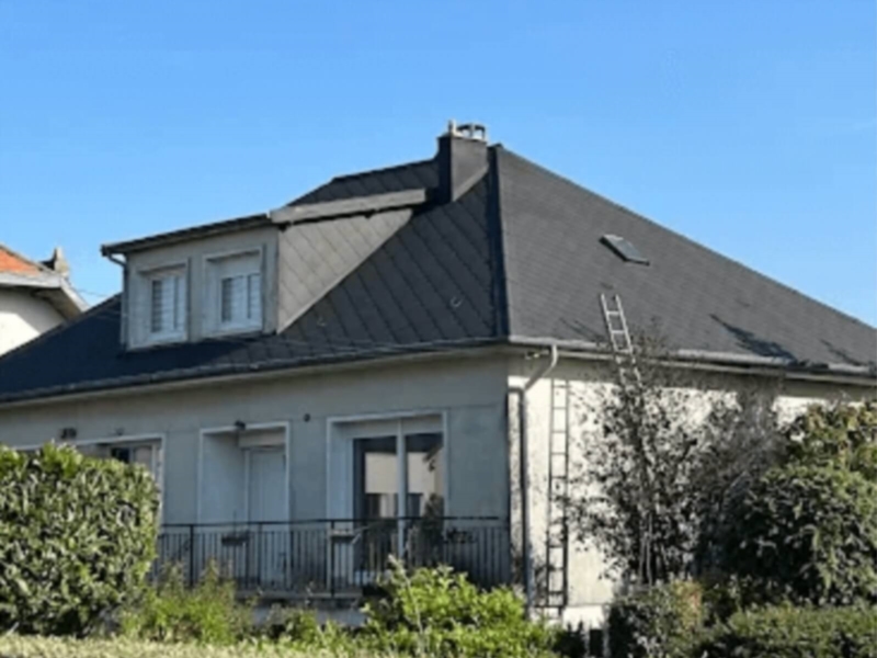 Image 7 : Toiture & couverture à Piennes : Emile Couverture - Couvreur/Charpente/Zinguerie/ Ramonage - Forbach,Thionville,Briey