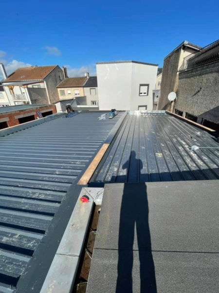 Image 4 : Escalier et garde-corps à Esch-sur-Alzette : Ecolux Toitures Sàrl